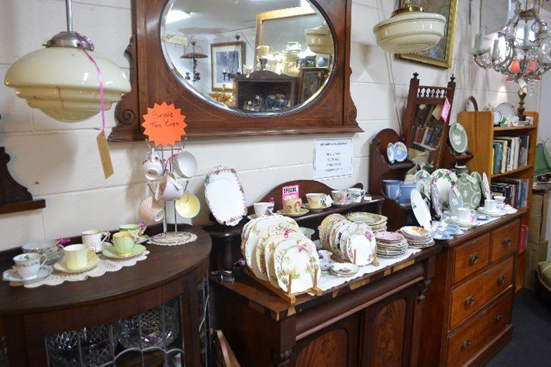 KD’s Antiques and Collectibles